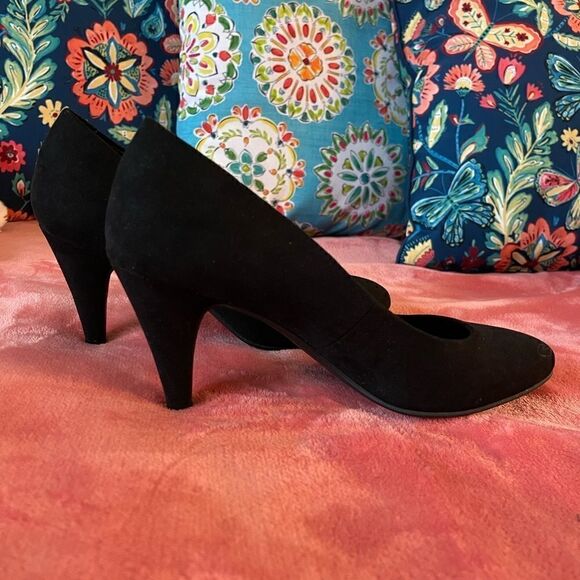 Black pumps heels - Picture 1 of 7